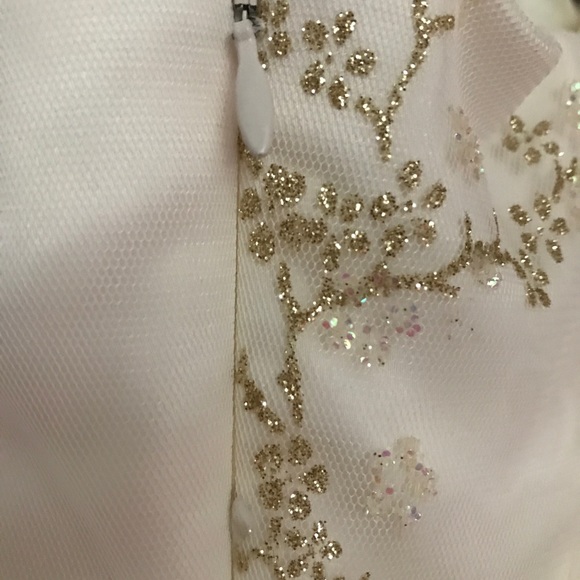 Beautiful- worn once for prom - Picture 2 of 2